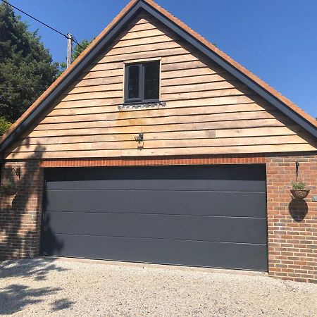 Oakworth Lodge - New Self Contained Studio Heathfield Bagian luar foto